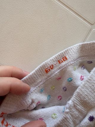 Leotardos de bebé a rayas y lunares