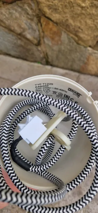 Lámpara colgante Ikea blanca sin usar