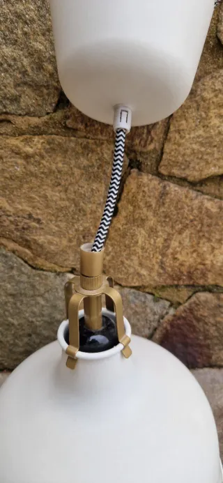 Lámpara colgante Ikea blanca sin usar