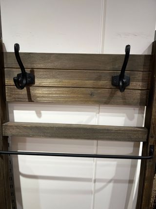 Perchero de pared madera y metal