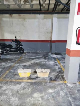 Garaje en venta en Ciutat Universitària en Elche