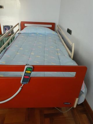 Cama ortopédica regulable eléctricamente