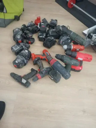 Taladro Inalámbrico y Baterías