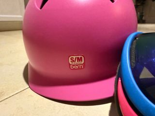 Casco de esquí Bern + gafas Oakley