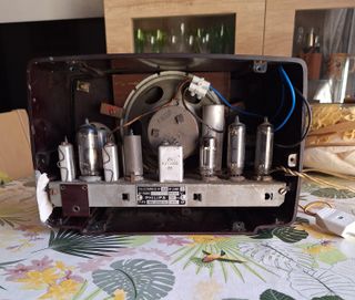 Radio Philips Antigua Beige y Marrón