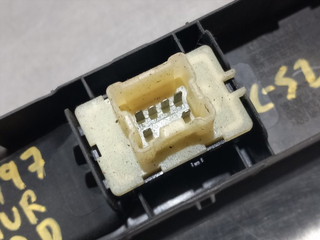 MANDO ELEVALUNAS DELANTERO DERECHO RENAULT CAPTUR