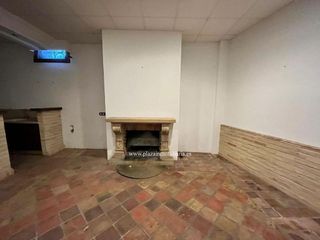 Casa en venta en Lucena