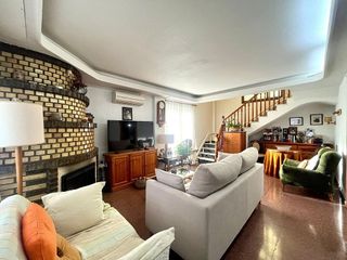 Chalet en venta en Jubalcoi en Elche