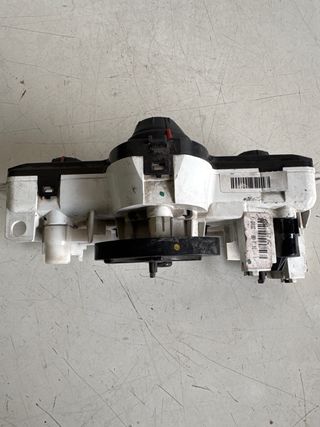 Mando climatizador Renault Kangoo 2 ref: 5F2140100