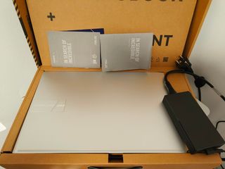 Portátil ASUS Vivobook m3500Q - AMD 5600H-RTX3050