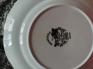 Vajilla Pontesa Cerámica gris y Blanca