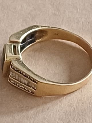 Anillo Oro Zafiro Negro y Diamantes