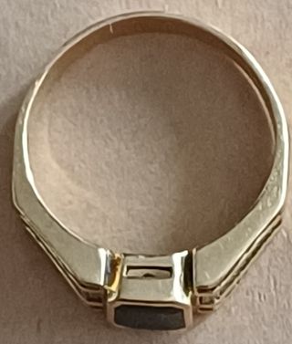 Anillo Oro Zafiro Negro y Diamantes