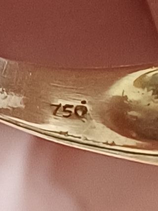 Anillo Oro Zafiro Negro y Diamantes