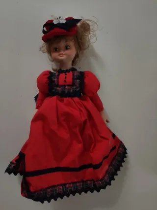 Muñeca de porcelana vintage