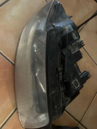 Faros Delanteros Audi A4 B6 (2000-2004)