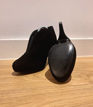 Botines de ante negros