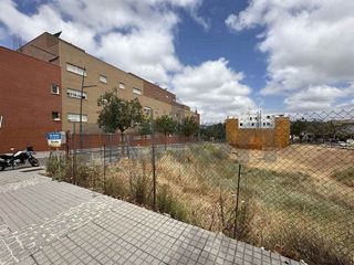 Terreno en venta en Lucena
