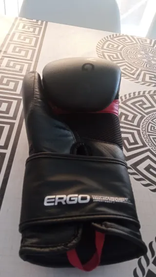 Guantes de Boxeo 12oz Outshock Negros