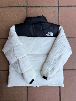 The North Face Chaqueta Negra y Blanca Talla M