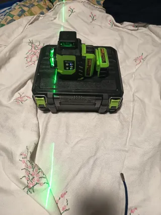 NIVEL LÁSER 360º MARCA HUEPAR