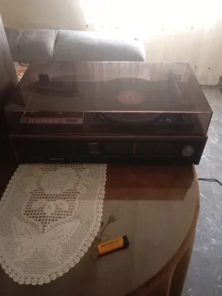 Vecchio sistema audio Philips