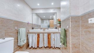 Piso en venta en  El Acequión - Los Naúfragos en Torrevieja