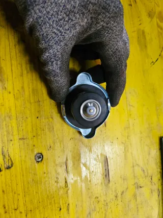 Tapa Radiador Jeep Grand Cherokee 5.2 V8