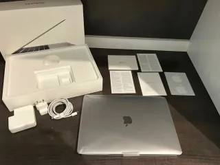 MacBook Pro 13 2017 i5 18GB 256GB SSD