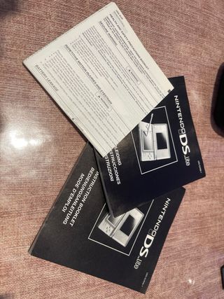 Lote Nintendo DS Lite Blanca + 12 Juegos