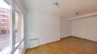 Piso en venta en El Nido-Las Fuentes en Parla