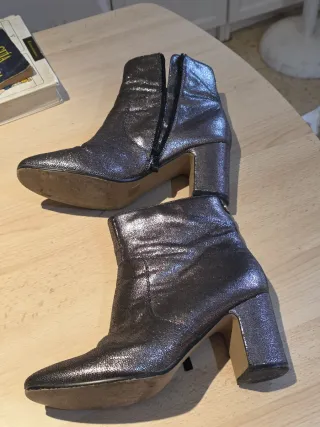 Botines Guess Plateados Talla40