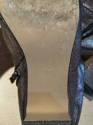 Botines Guess Plateados Talla40