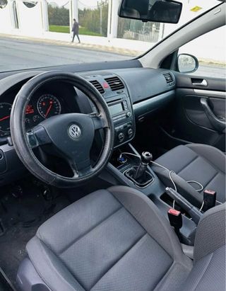 Volkswagen Golf V 1.9 TDI + Garantia y Transferenc