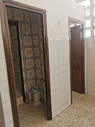 Local comercial en alquiler en Pinares de Venecia en Zaragoza