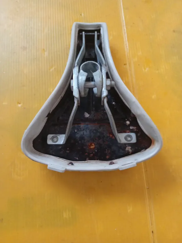 Sillín bicicleta clásico