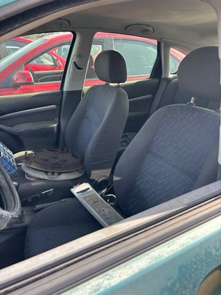 Despiece Ford Focus I 1.6