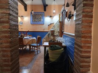 Local comercial en alquiler en Parque Victoria Eugenia en Málaga