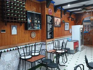 Local comercial en alquiler en Parque Victoria Eugenia en Málaga