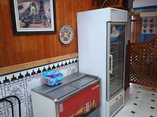 Local comercial en alquiler en Parque Victoria Eugenia en Málaga