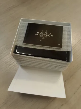 Estuche Bulova Negro