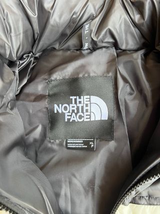 The North Face Chaqueta Negra y Blanca