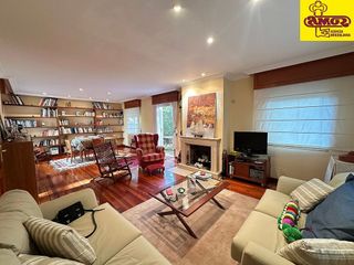 Casa pareada en venta en Brión