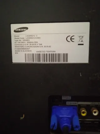 MONITOR/TV MARCA SAMSUNG MODELO LW20M21C C