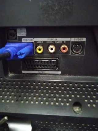 MONITOR/TV MARCA SAMSUNG MODELO LW20M21C C