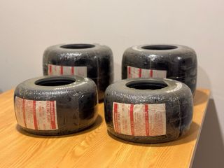 4 Pneus Bridgestone Racing Kart