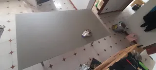 Mesa de sala cinza como nova