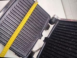 Parrilla eléctrica 2100 W ZEEGMA