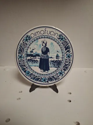 Azulejo antiguo de cerámica