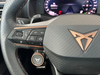 CUPRA Leon ST 1.5eTSI DSG7 150CV TAIGA GREY 2025